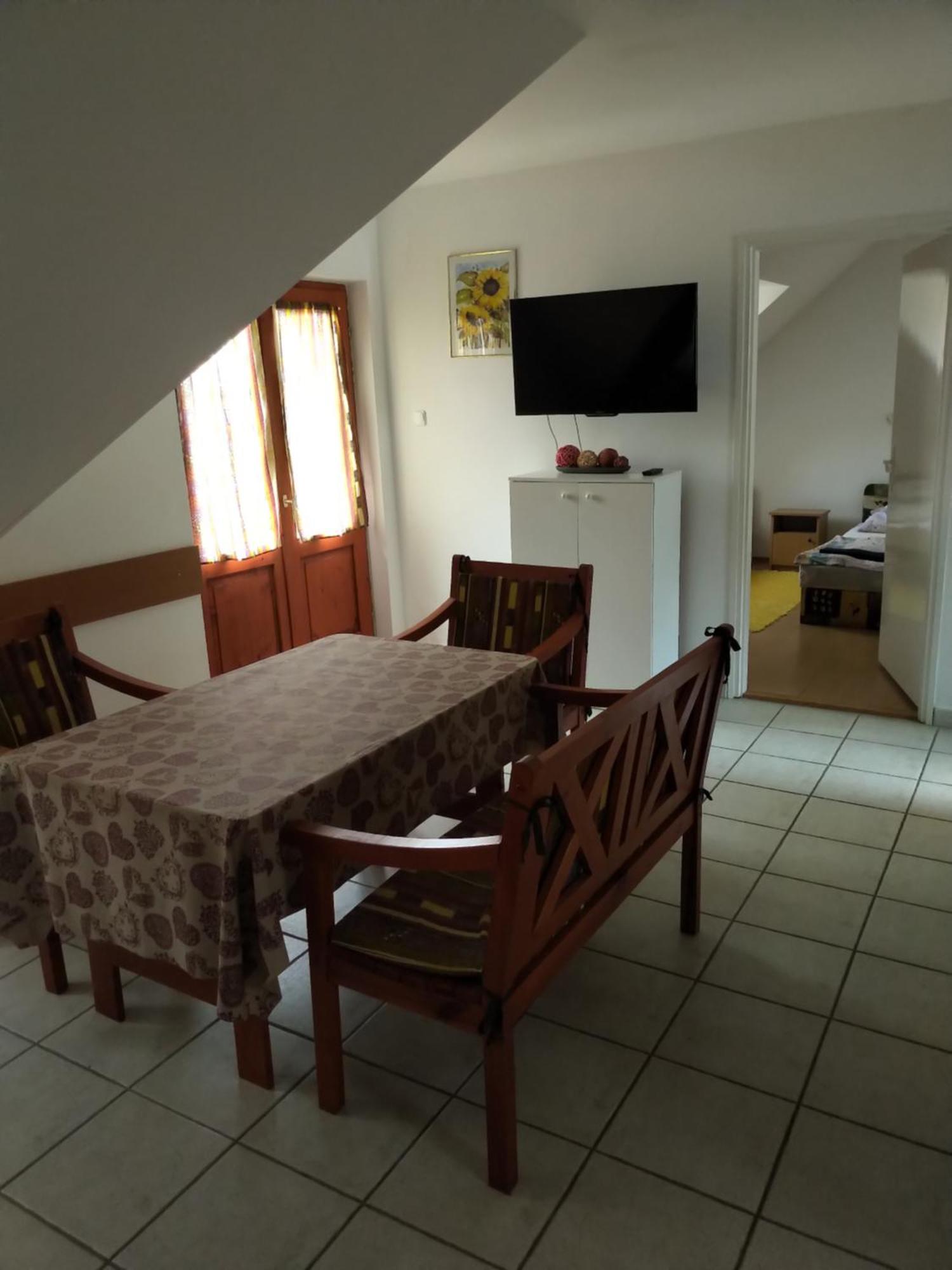 Reteshaz Strudelhaus Apartmanhaz Vonyarcvashegy Exterior photo